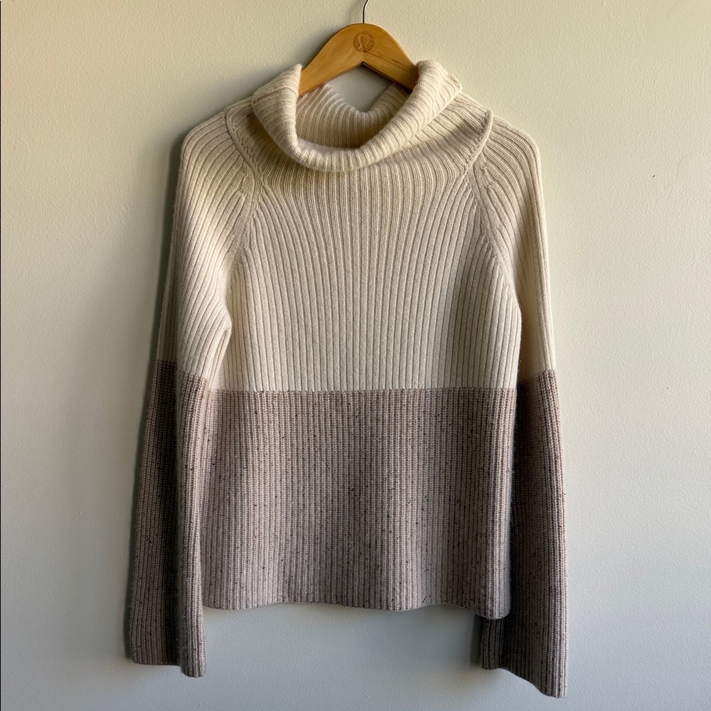 Ann Taylor 100% Cashmere Ribbed Turtleneck Sweater XS